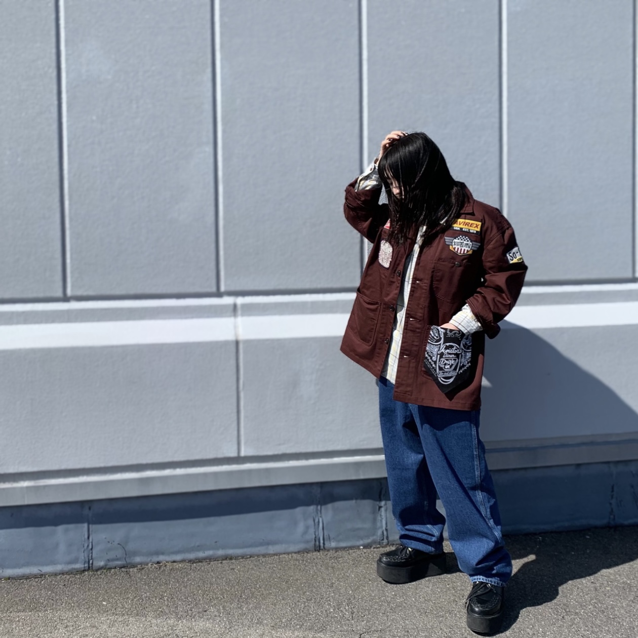 ワッペンカバーオールジャケットが映えるオールAVIREXコーデ|MAKI+IZE